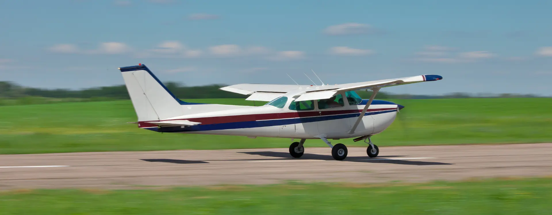 hawthorne airport plane crash