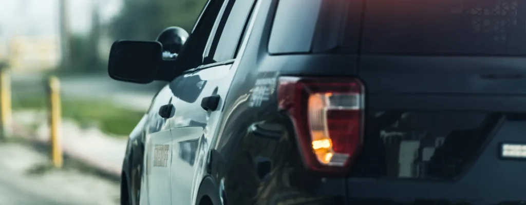 high speed chase with big rig truck