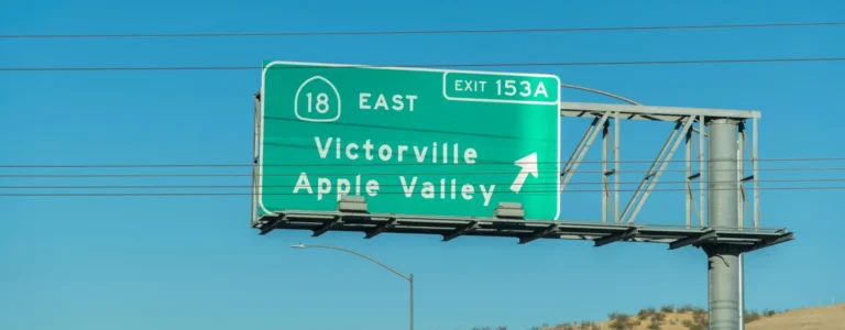 accidente de vuelco en Apple Valley