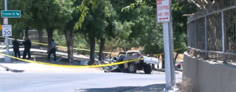 accidente de auto en Fresno