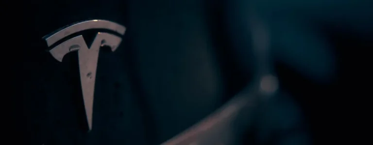 suspensión de Tesla en California