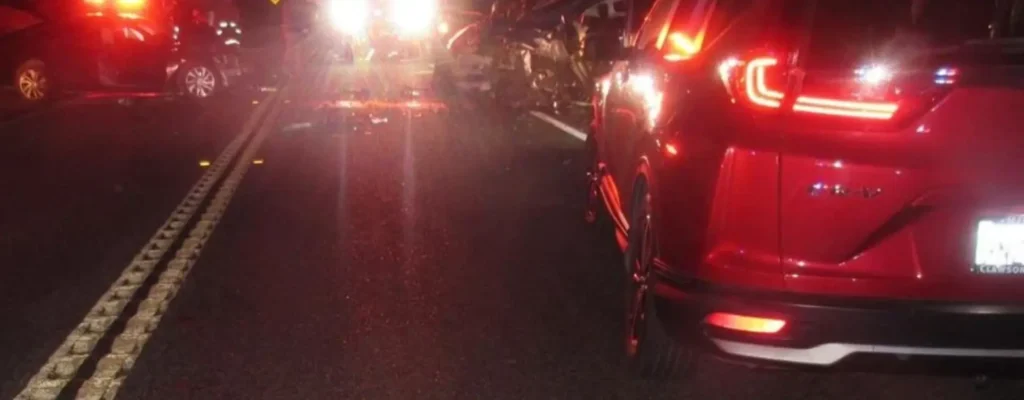 choque frontal en madera