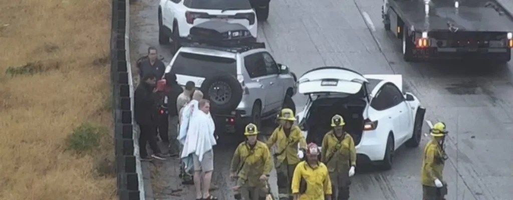 multi-vehicle crash on I-5