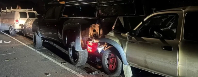 choque de tres vehículos en Petaluma